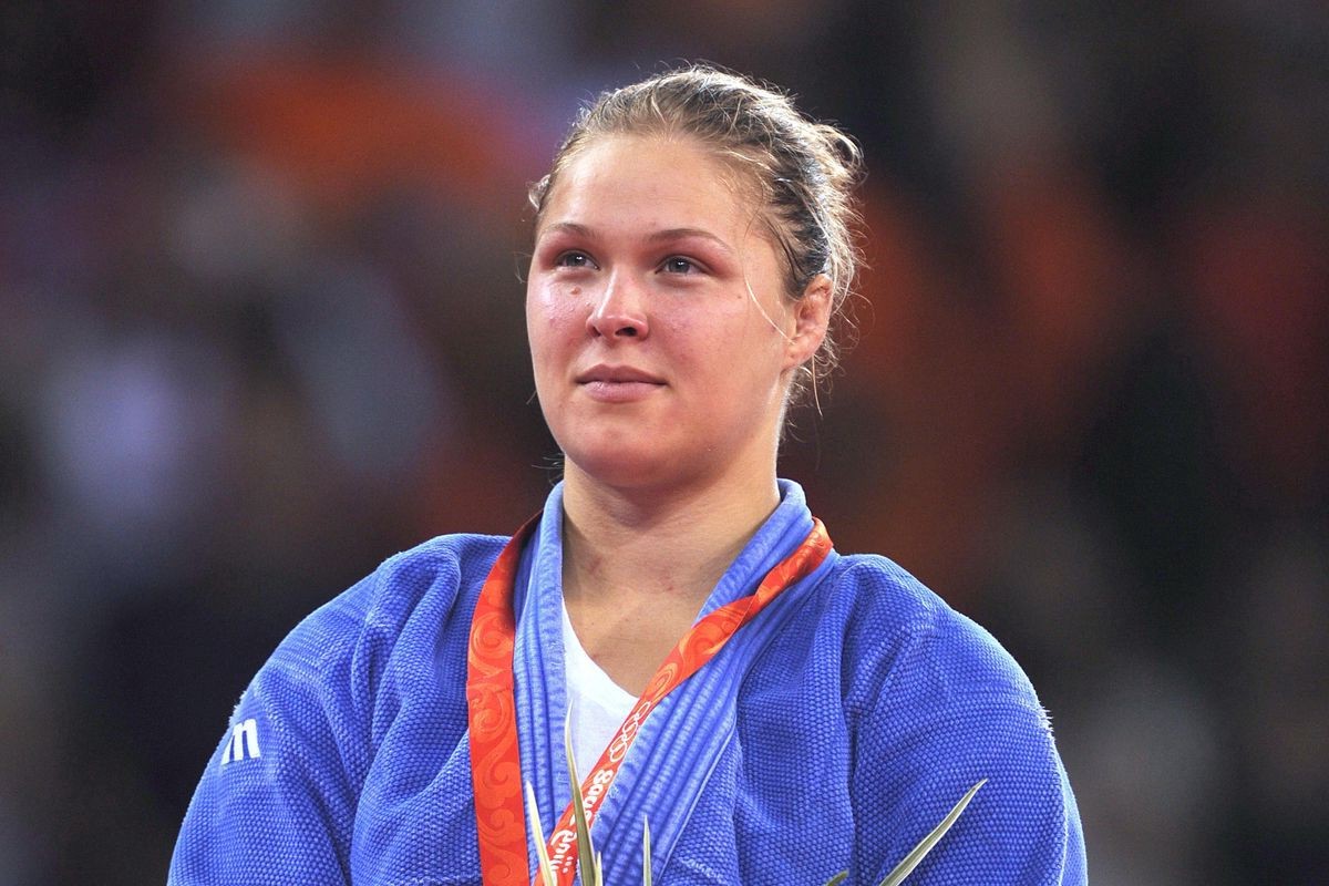 Lo cierto es que la historia prosigue de una forma realmente triste